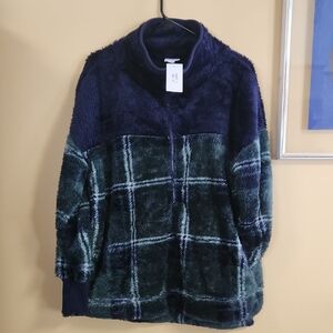 Lularoe NANCY Small.Cozy Plaid Fleece